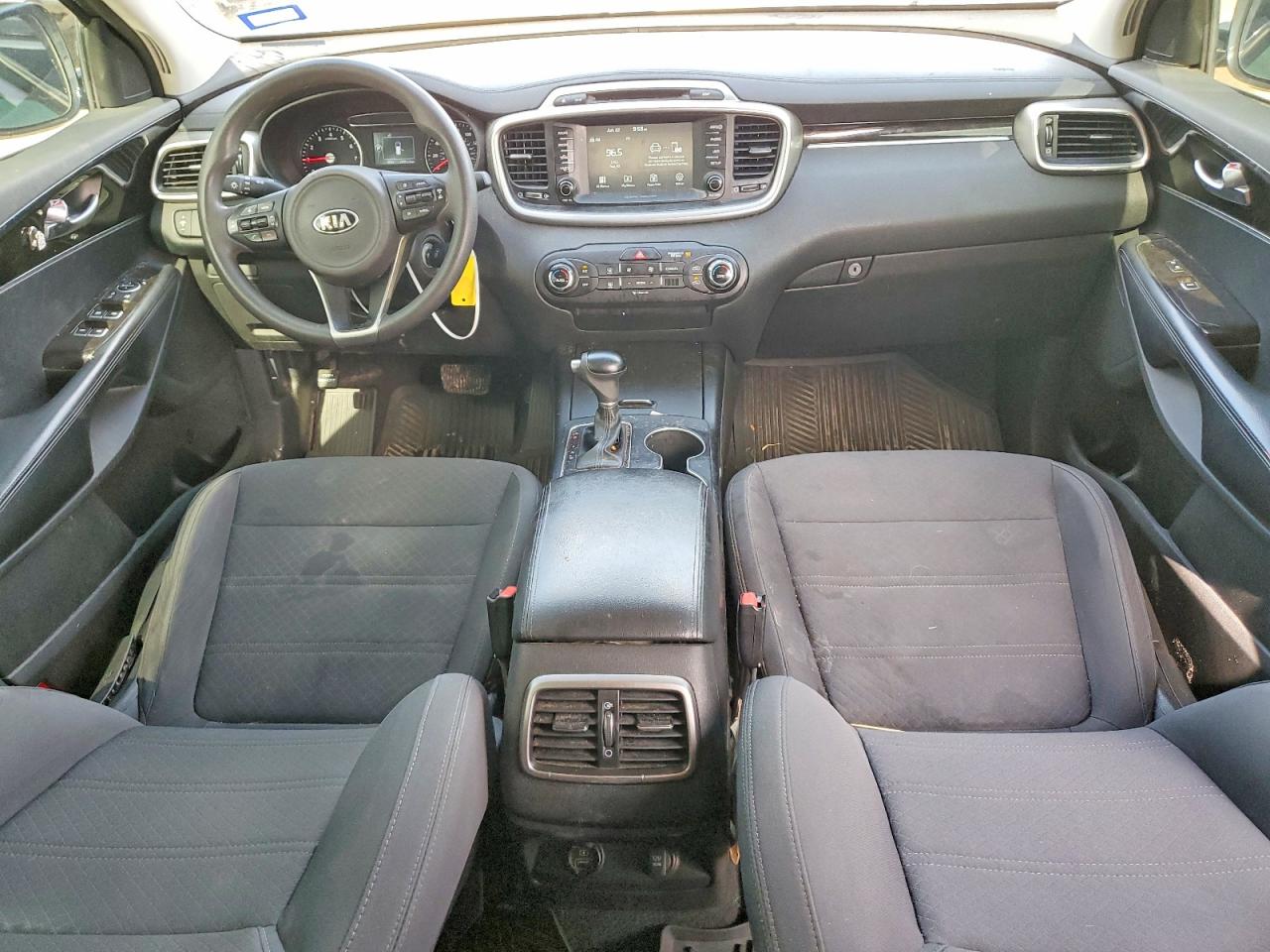 2018 KIA SORENTO L, LX