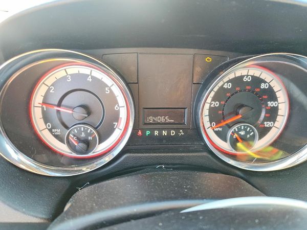 2013 DODGE GRAND CARAVAN SE