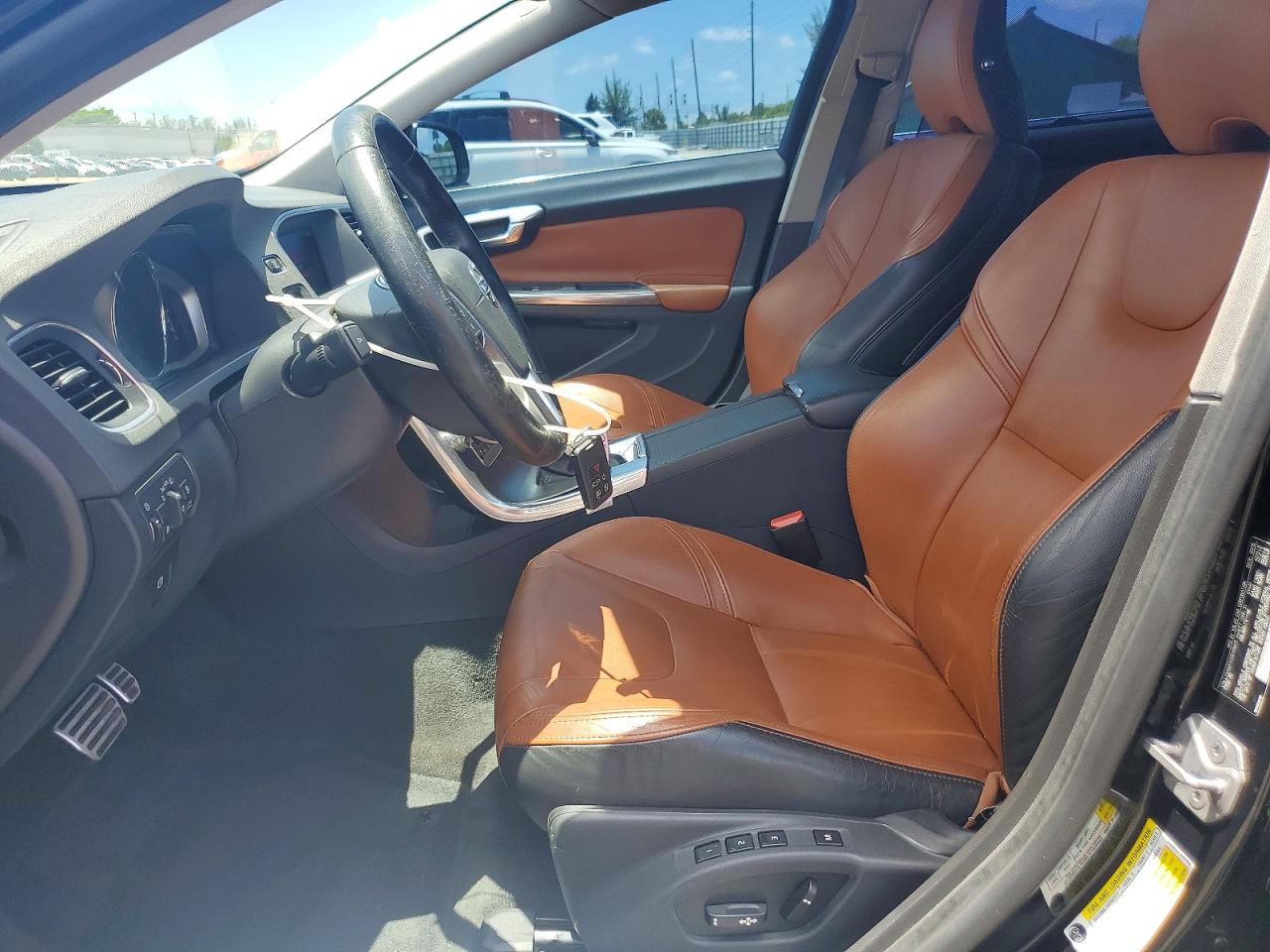 2016 VOLVO S60 SV33 Premier
