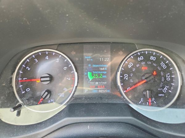 2021 TOYOTA RAV4 LE
