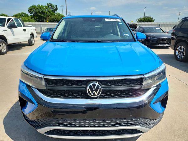 2022 VOLKSWAGEN TAOS