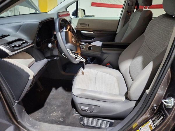 2021 TOYOTA SIENNA