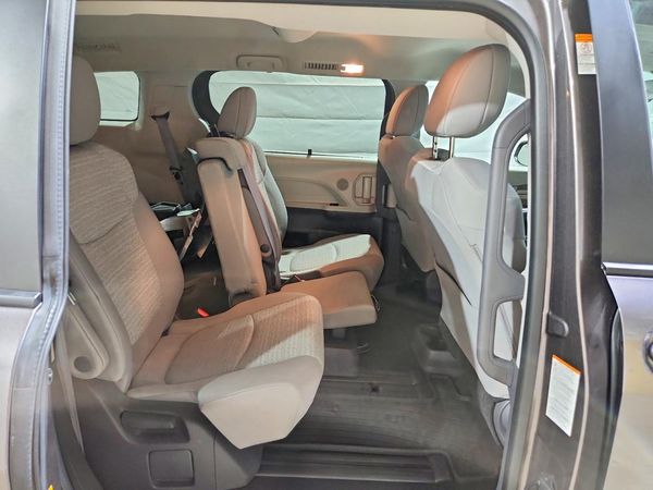 2021 TOYOTA SIENNA