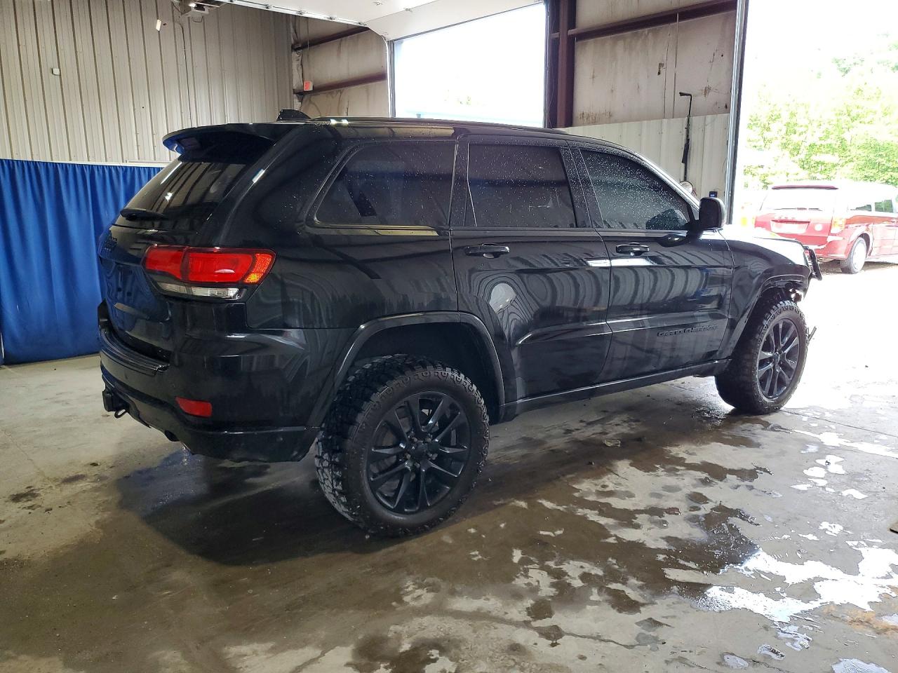 2017 JEEP GRAND CHEROKEE LAREDO 4X4