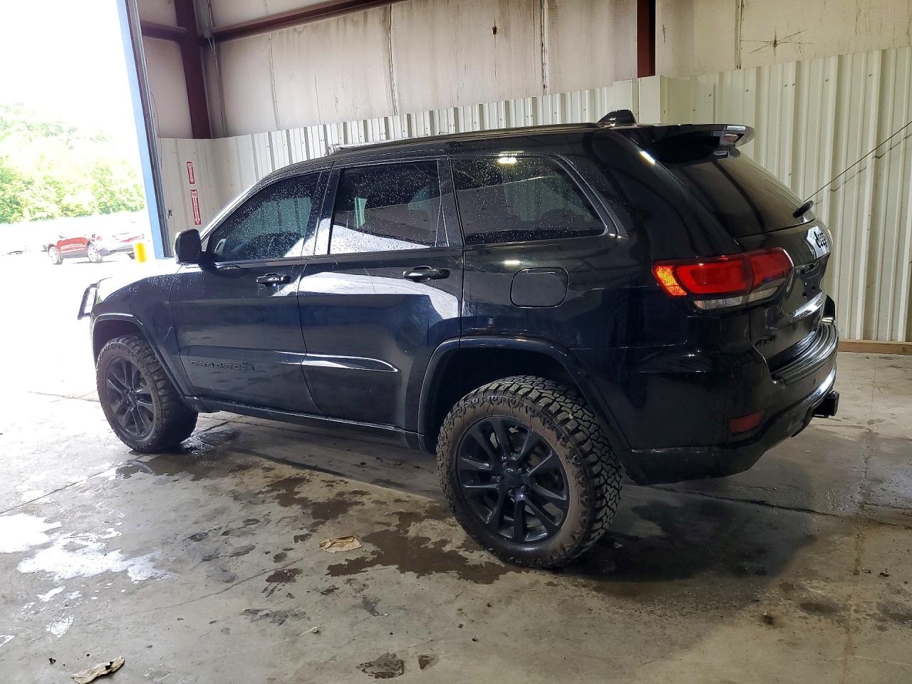 2017 JEEP GRAND CHEROKEE LAREDO 4X4