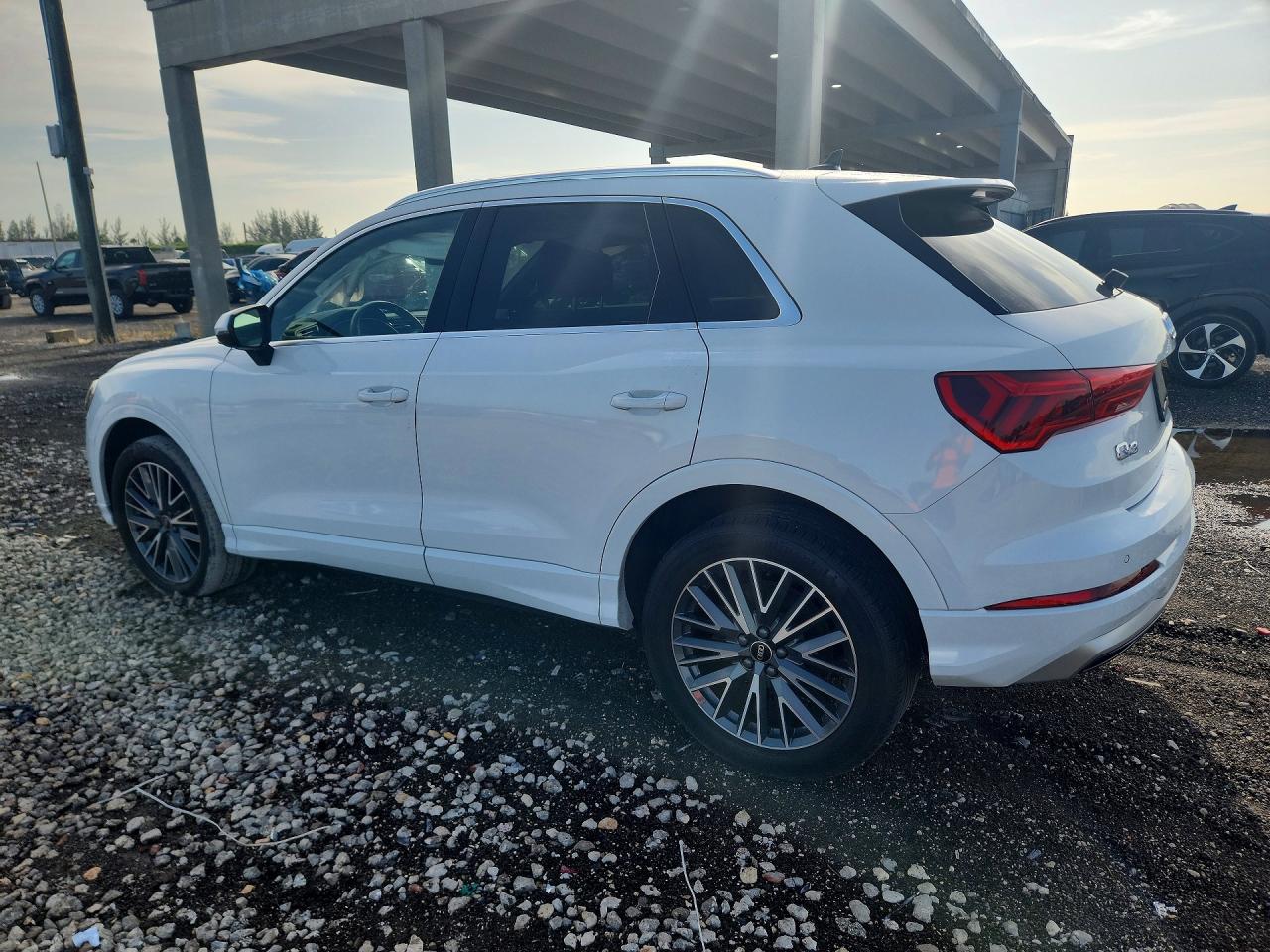 2021 AUDI Q3 quattro Premium