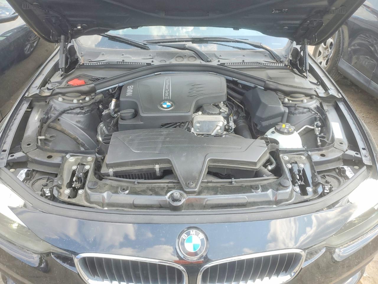 2016 BMW 320