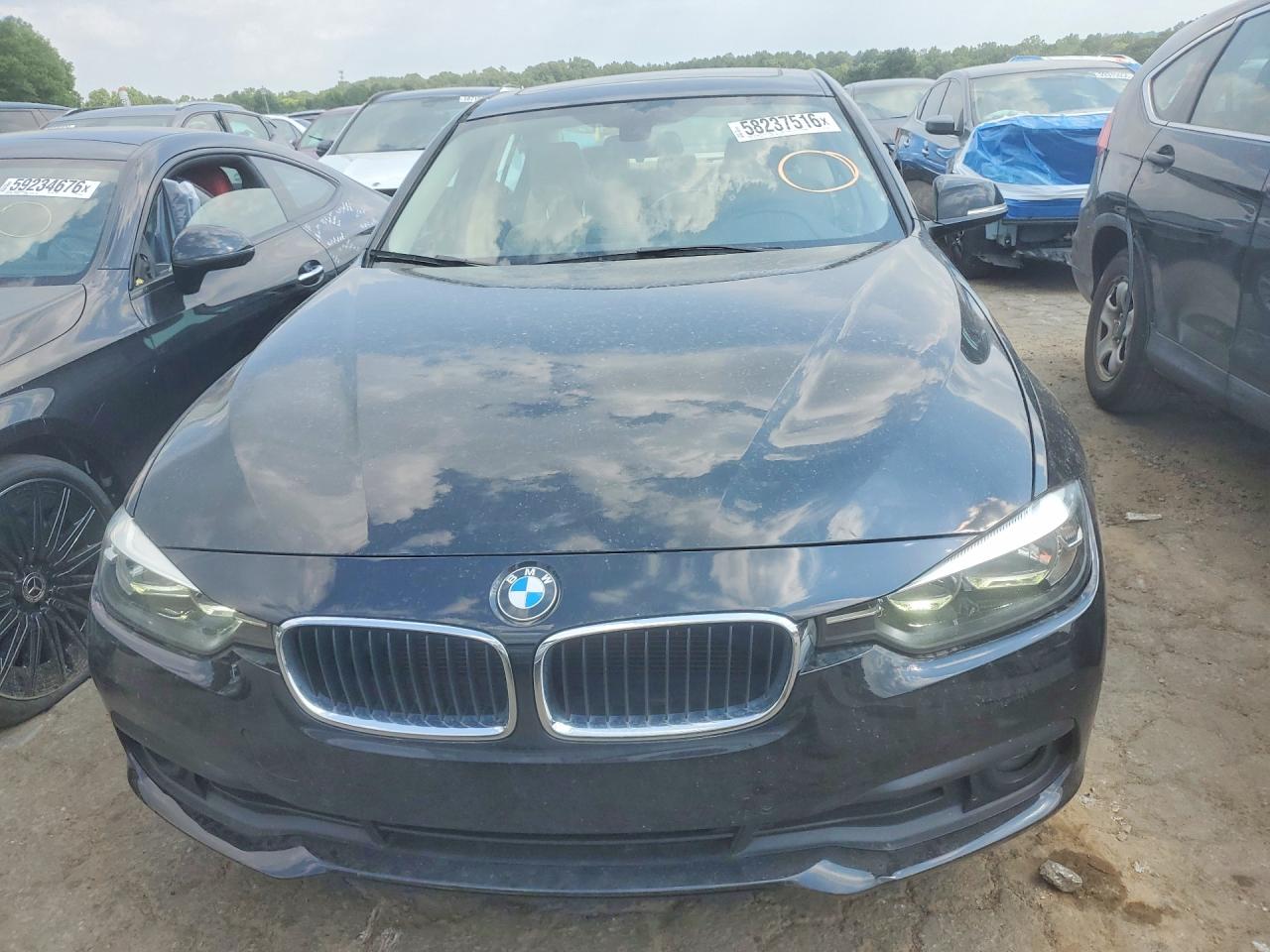 2016 BMW 320