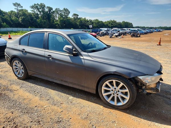 2013 BMW 320 SA