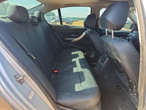 2013 BMW 320 SA