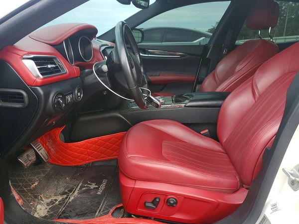 2019 MASERATI GHIBLI Luxury
