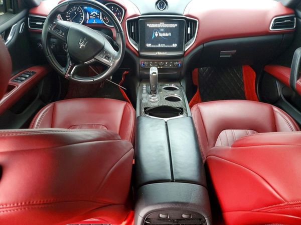 2019 MASERATI GHIBLI Luxury