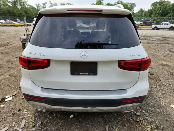 2021 MERCEDES-BENZ GLB