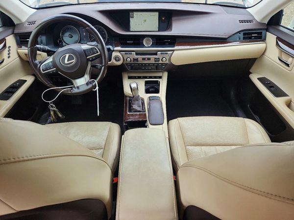 2017 LEXUS ES 350