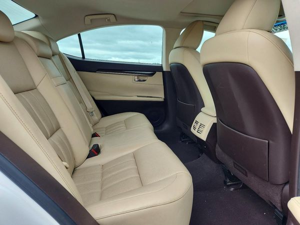 2017 LEXUS ES 350