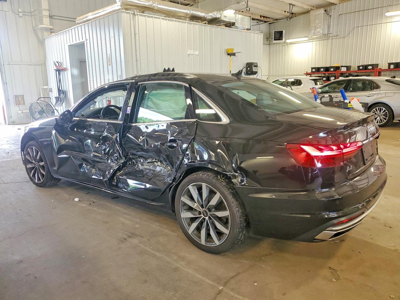 2021 AUDI A4 quattro Premium