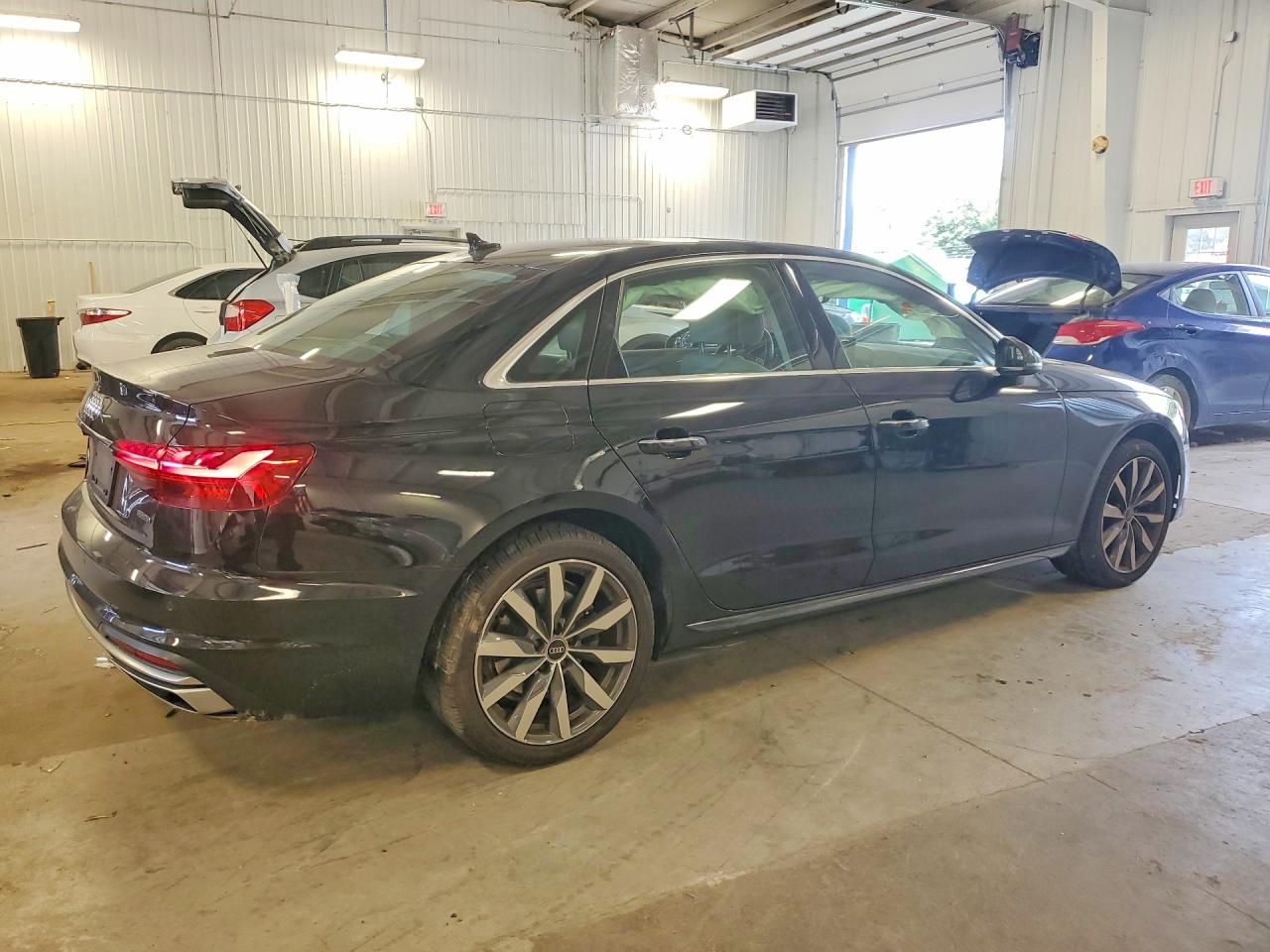 2021 AUDI A4 quattro Premium
