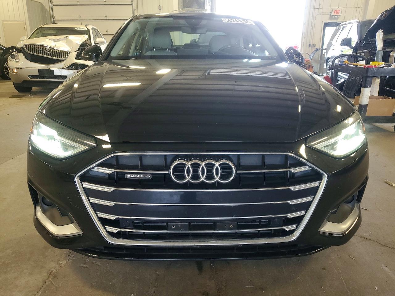 2021 AUDI A4 quattro Premium
