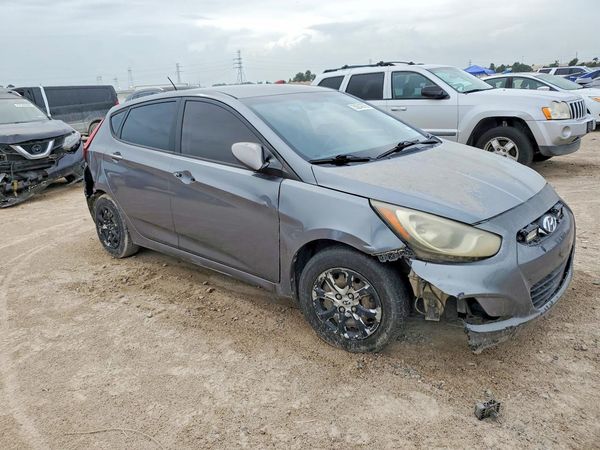 2013 HYUNDAI ACCENT