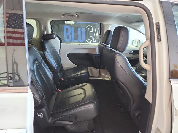 2022 CHRYSLER PACIFICA Touring L — PSRS