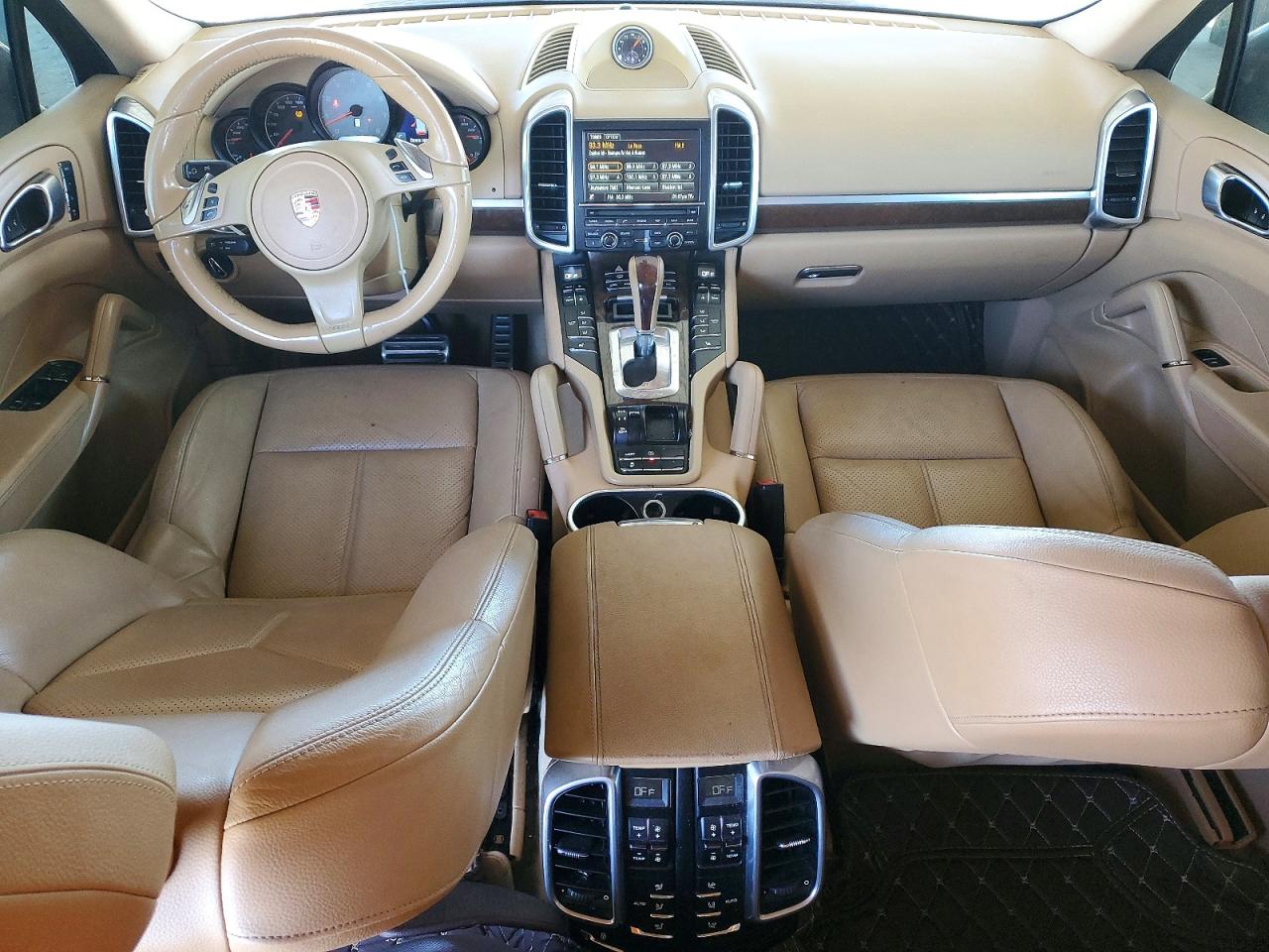 2014 PORSCHE CAYENNE