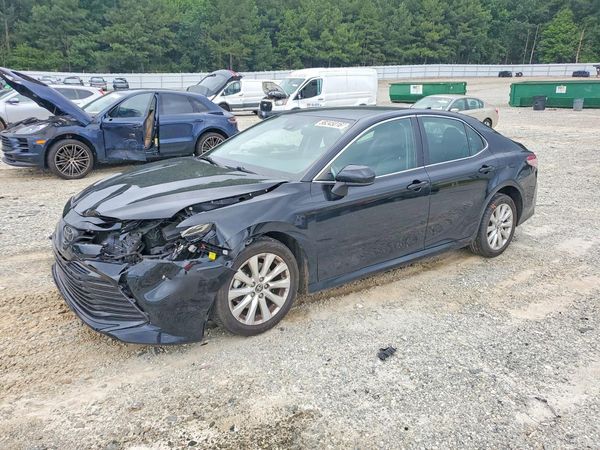 2020 TOYOTA CAMRY