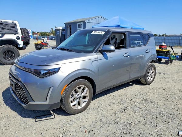 2024 KIA SOUL LX, S
