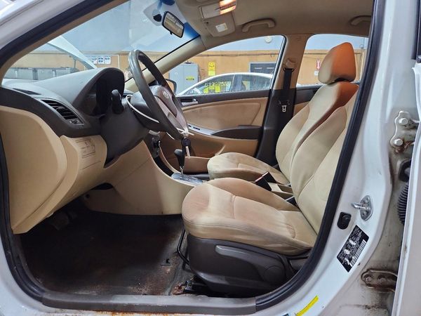 2013 HYUNDAI ACCENT GLS, GS — DENT