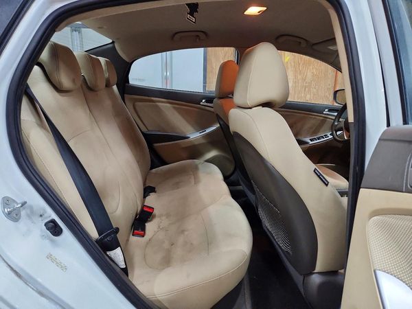 2013 HYUNDAI ACCENT GLS, GS — PSRS