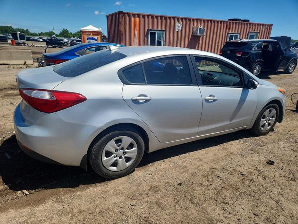 2016 KIA FORTE GL (Middle-Low Grade)