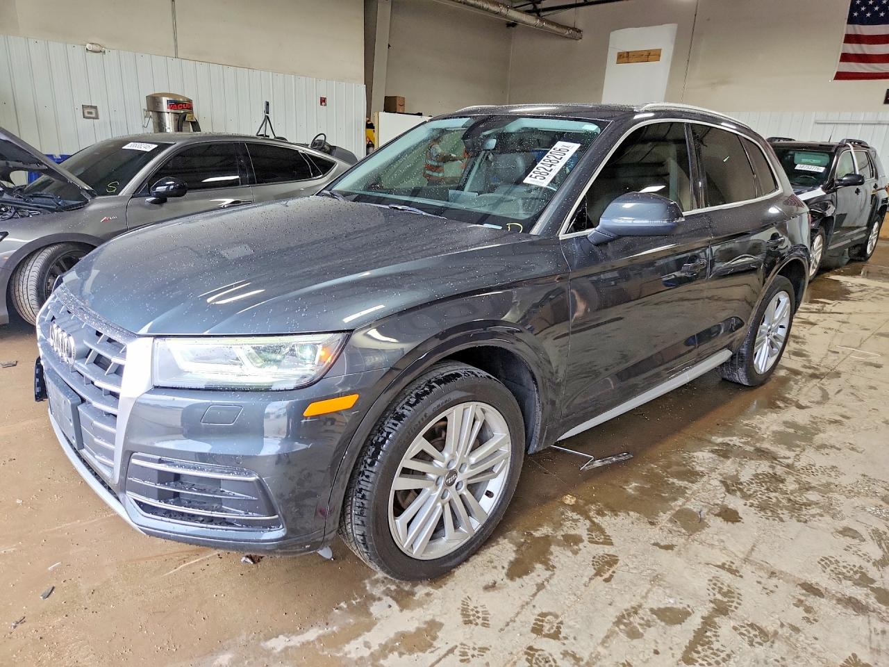 2018 AUDI Q5 quattro Premium Plus
