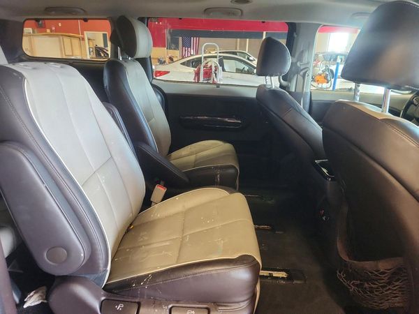 2015 KIA SEDONA