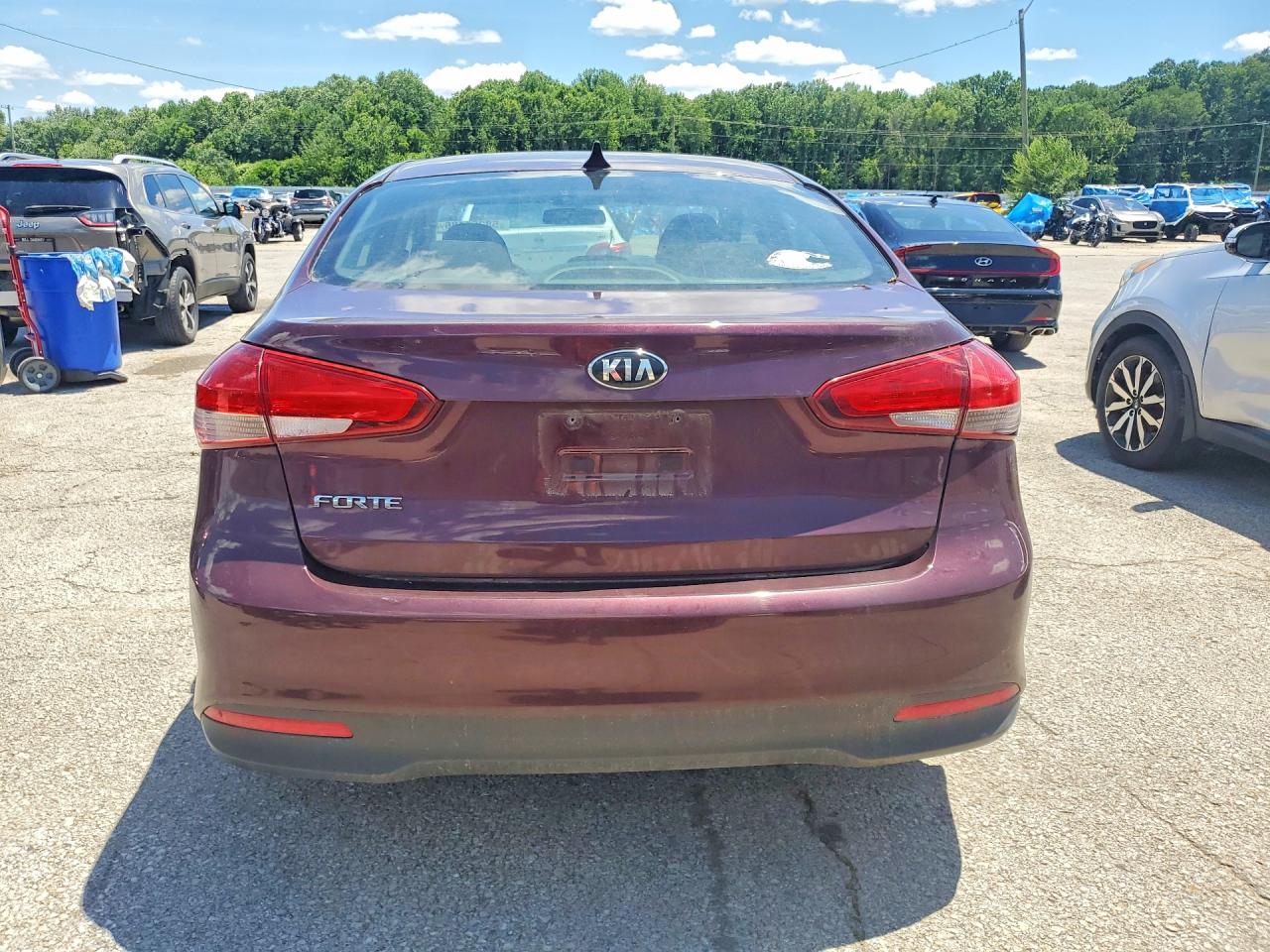 2017 KIA FORTE LX Base