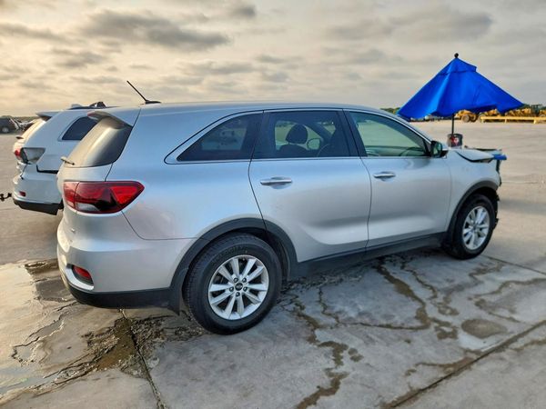 2019 KIA SORENTO L, LX, S
