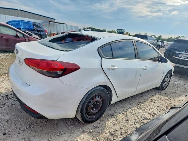 2017 KIA FORTE