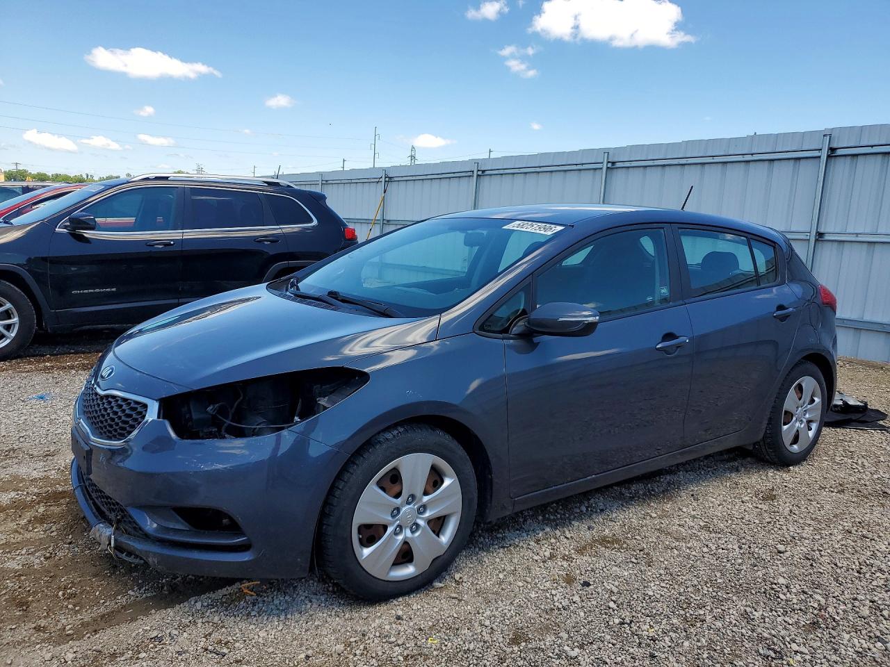 2016 KIA FORTE GL (Middle-Low Grade)