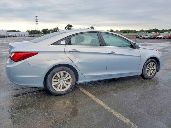 2013 HYUNDAI SONATA GLS/ GLS Popular