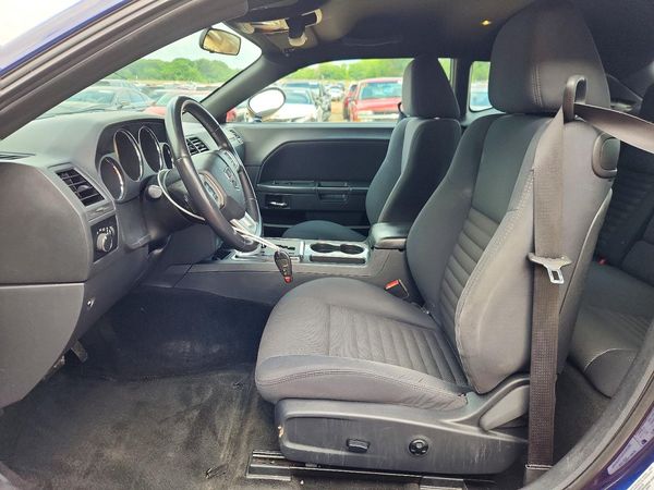 2013 DODGE CHALLENGER Base