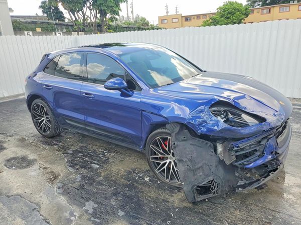2024 PORSCHE MACAN S