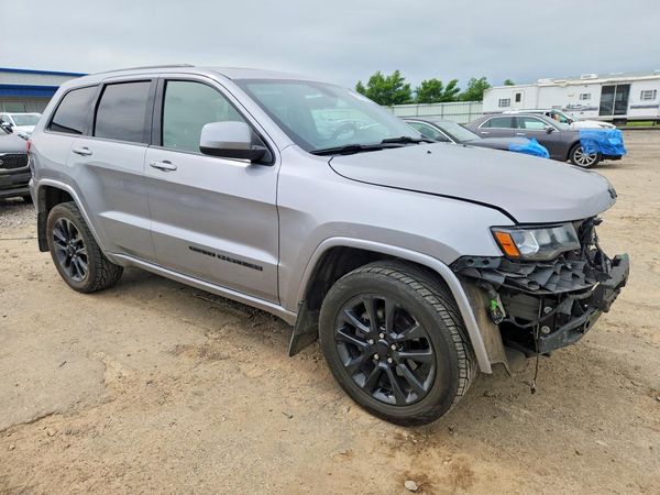2018 JEEP GRAND CHEROKEE LAREDO 4X4