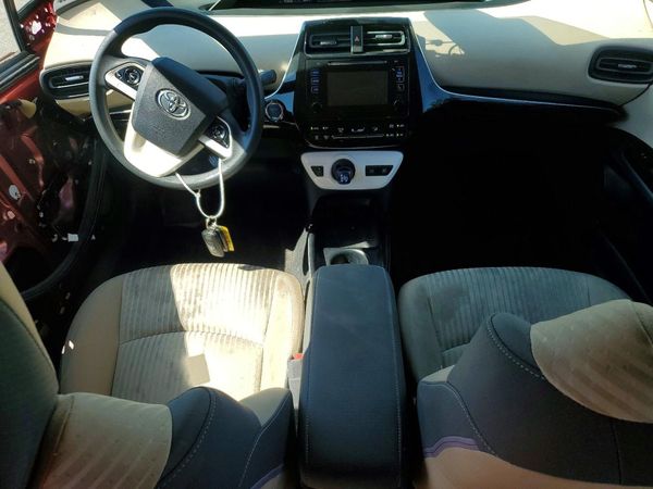 2017 TOYOTA PRIUS