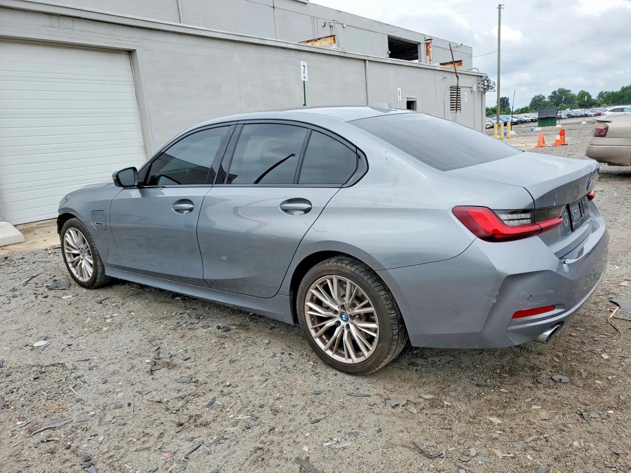 2023 BMW 330E