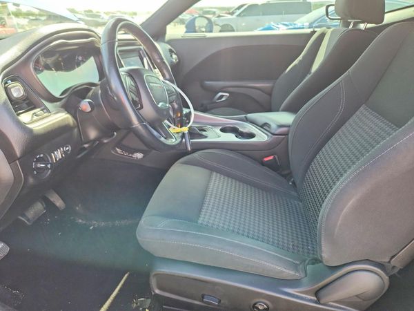 2019 DODGE CHALLENGER SXT