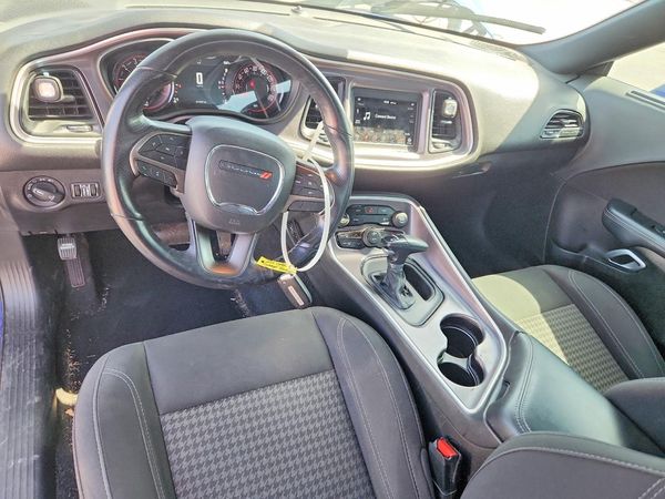 2019 DODGE CHALLENGER SXT