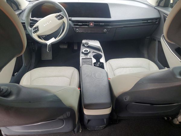 2024 KIA EV6