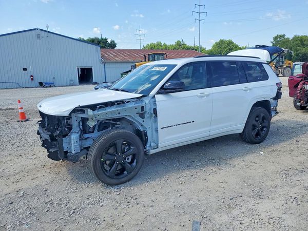 2025 JEEP GRAND CHEROKEE Laredo, Altitude