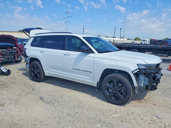 2025 JEEP GRAND CHEROKEE Laredo, Altitude