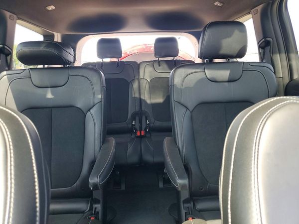 2025 JEEP GRAND CHEROKEE Laredo, Altitude