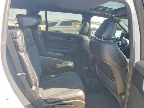 2025 JEEP GRAND CHEROKEE Laredo, Altitude