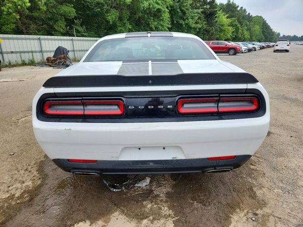 2017 DODGE CHALLENGER SXT